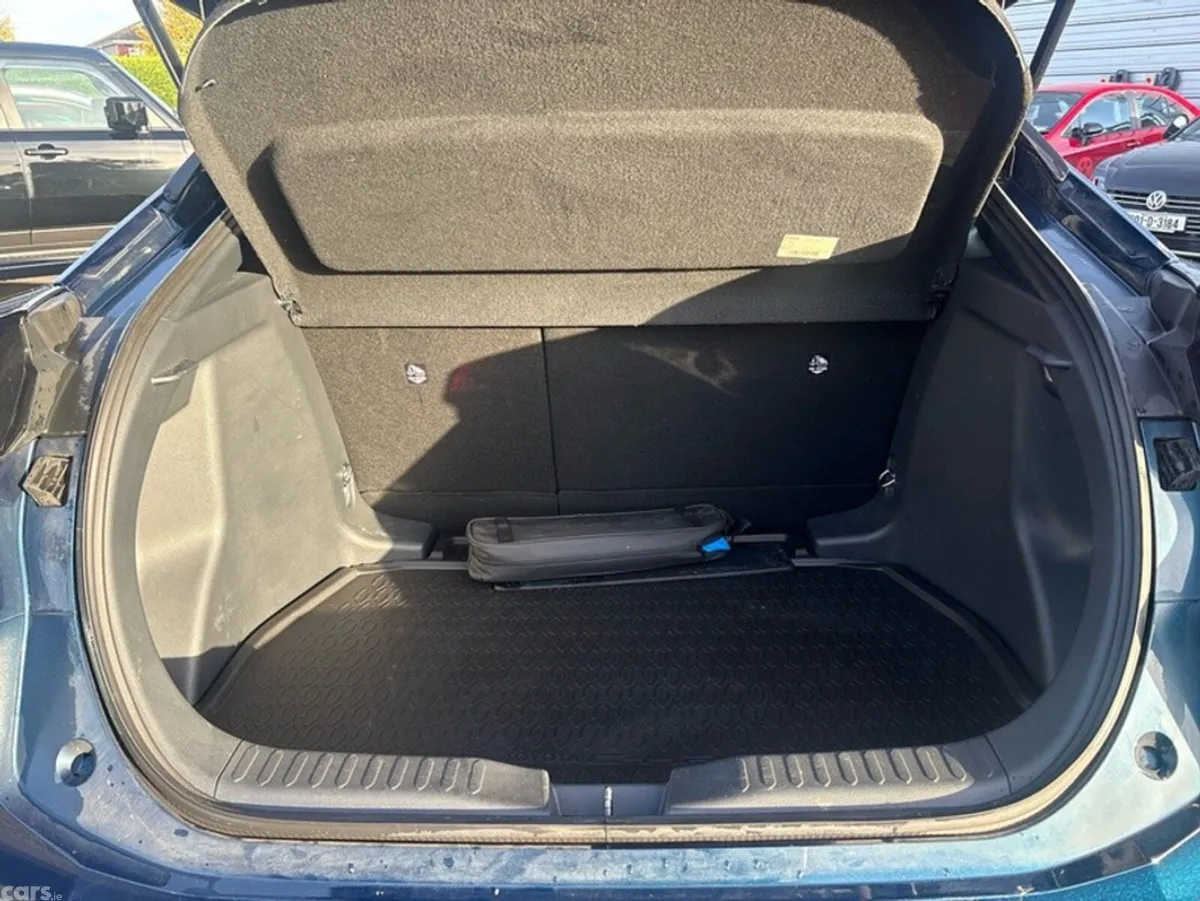 Toyota C-HR Hatchback, Petrol Hybrid, 2025, Blue