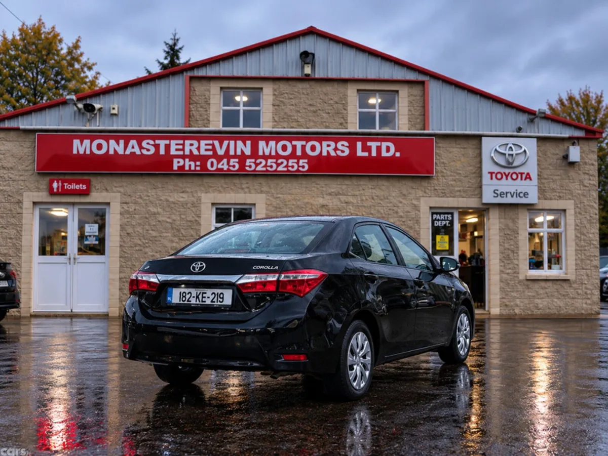 Toyota Corolla Saloon, Petrol, 2018, Black