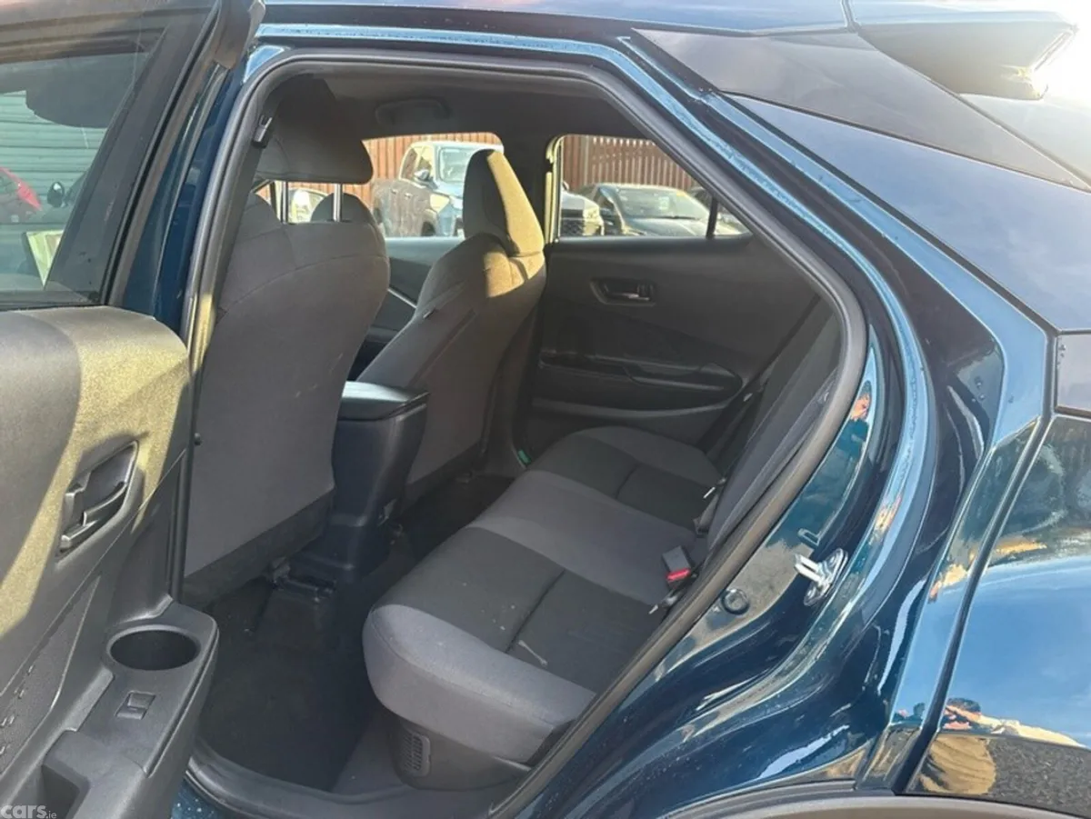Toyota C-HR Hatchback, Petrol Hybrid, 2025, Blue