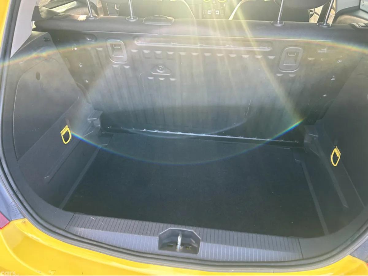 Opel Corsa Hatchback, Petrol, 2011, Yellow