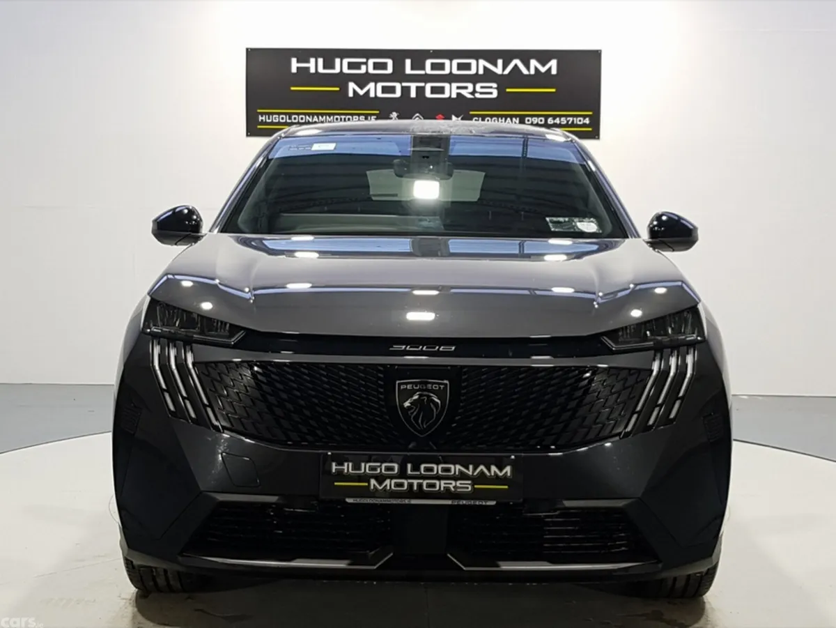 Peugeot 3008 MPV, Petrol, 2025, Grey