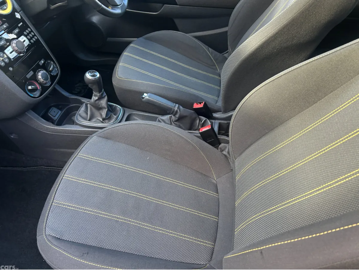 Opel Corsa Hatchback, Petrol, 2011, Yellow