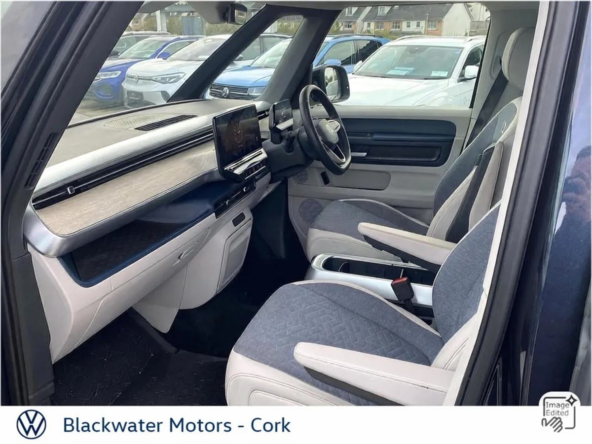 Volkswagen ID.Buzz Estate, Electric, 2023, Blue
