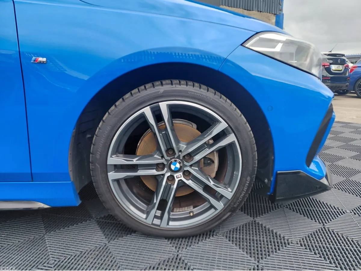 BMW 1-Series Hatchback, Petrol, 2020, Blue