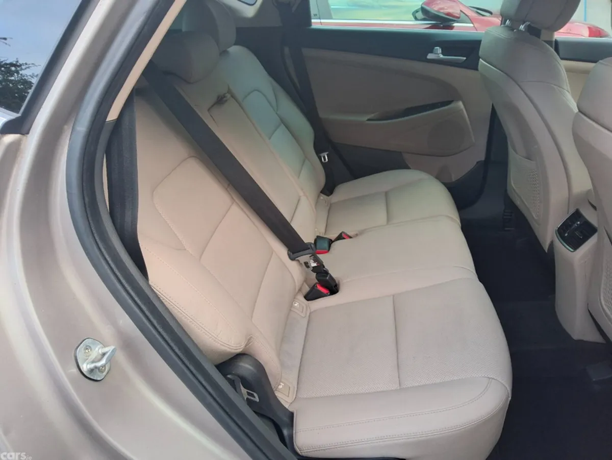 Hyundai Tucson SUV, Diesel, 2016, Beige