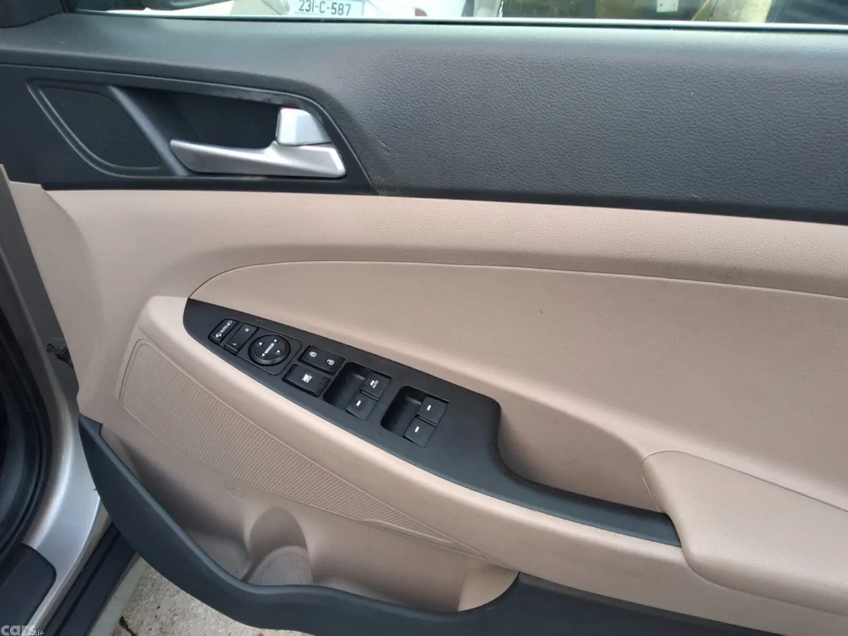 Hyundai Tucson SUV, Diesel, 2016, Beige