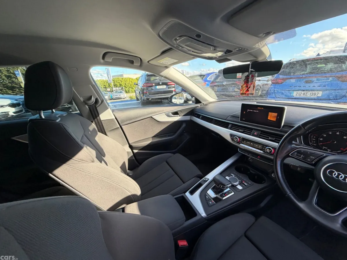 Audi A4 Saloon, Petrol, 2017, White