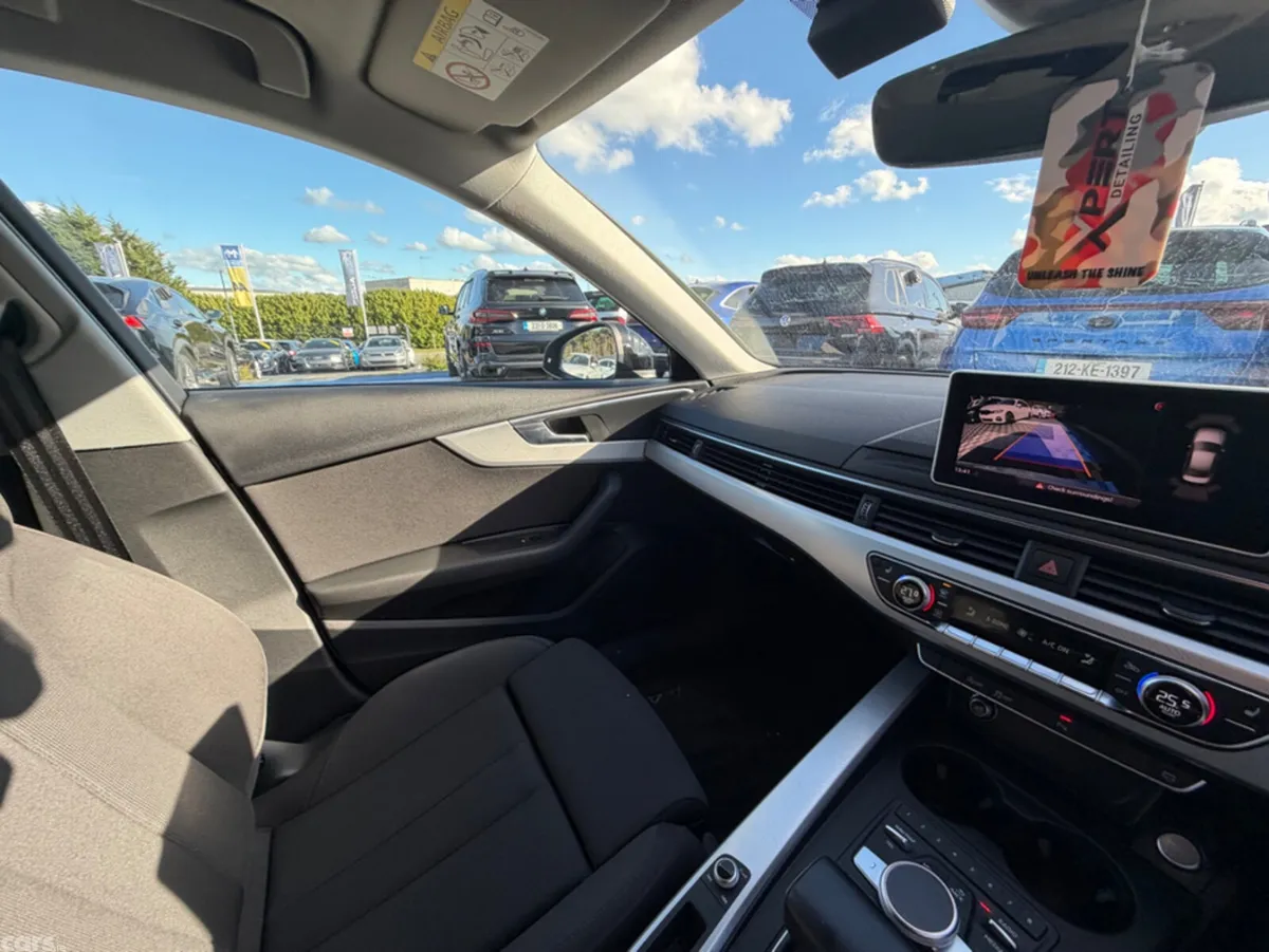 Audi A4 Saloon, Petrol, 2017, White