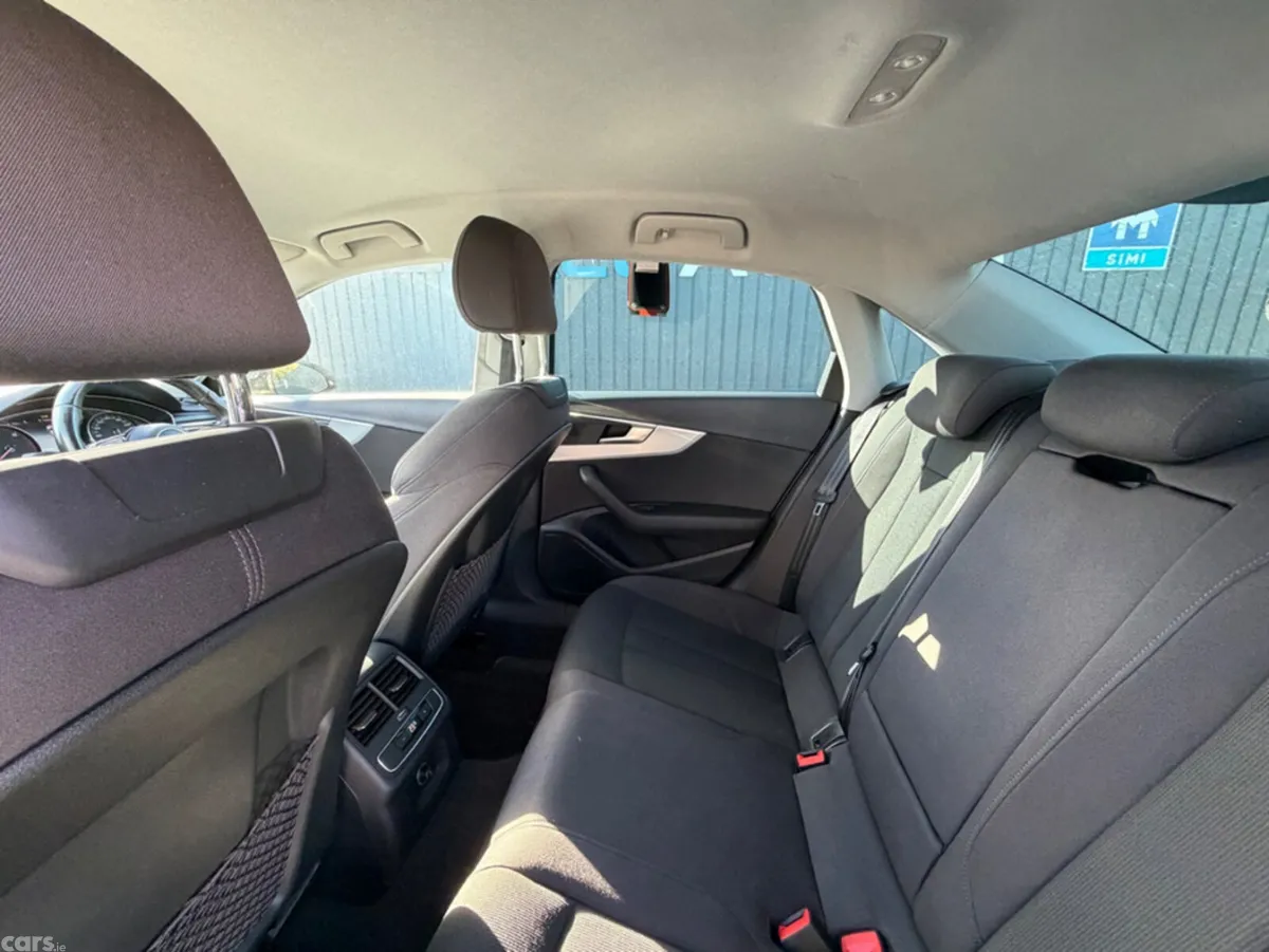 Audi A4 Saloon, Petrol, 2017, White