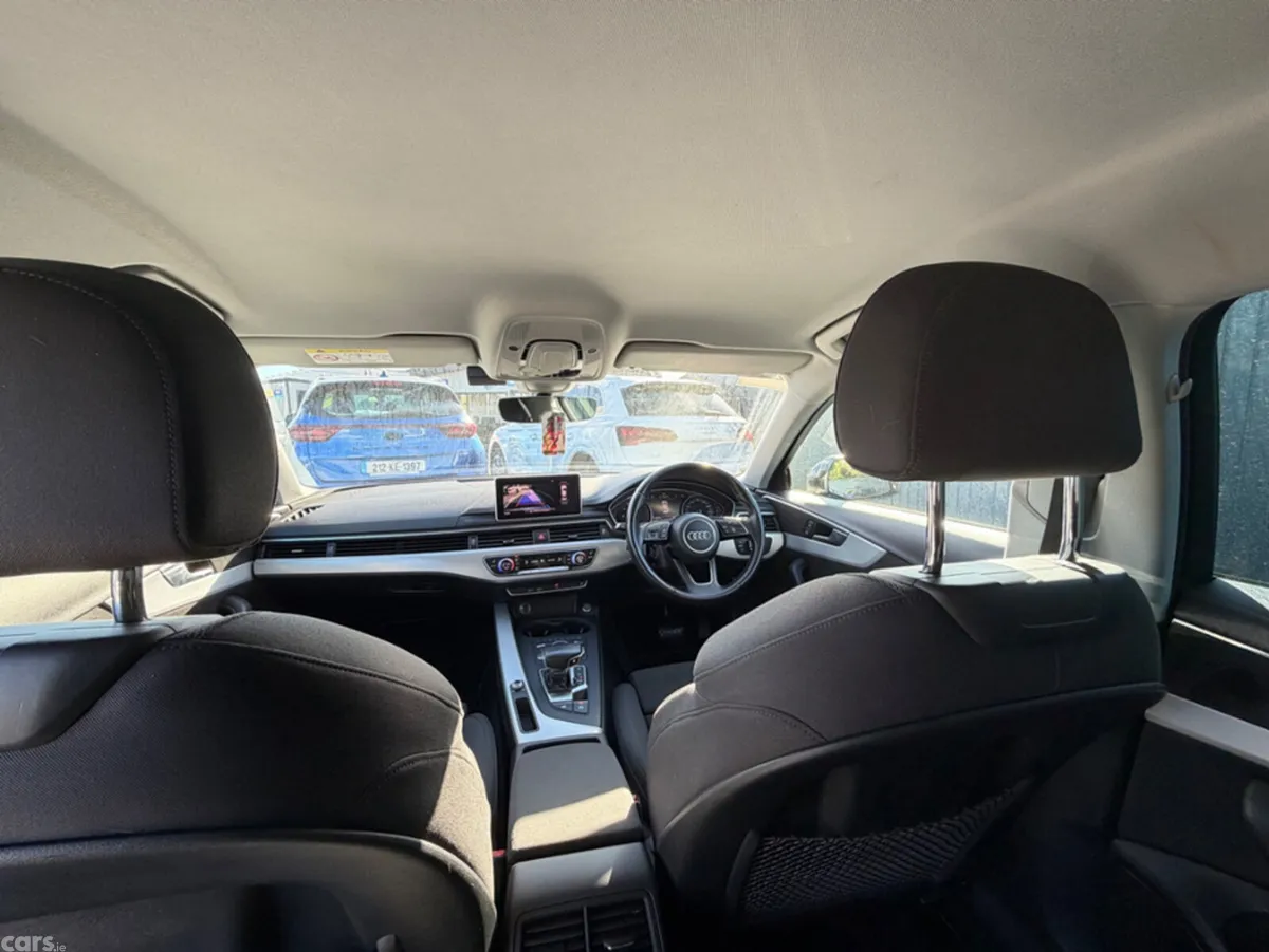 Audi A4 Saloon, Petrol, 2017, White