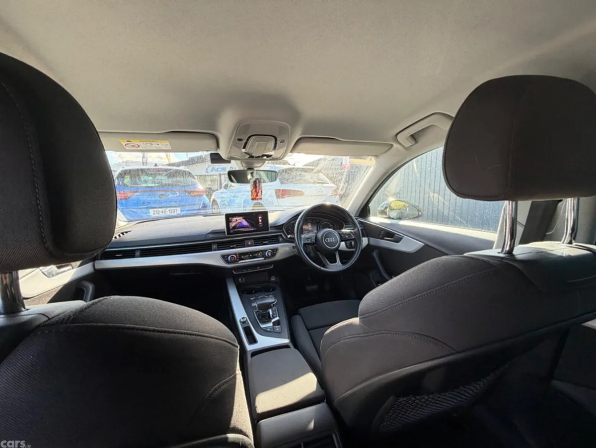 Audi A4 Saloon, Petrol, 2017, White