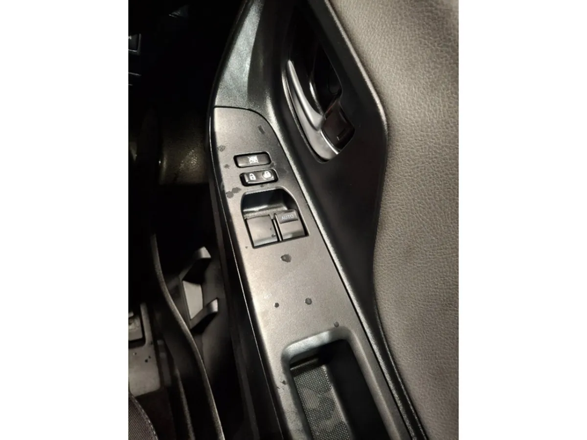 Toyota Yaris Hatchback, Petrol, 2017, Black