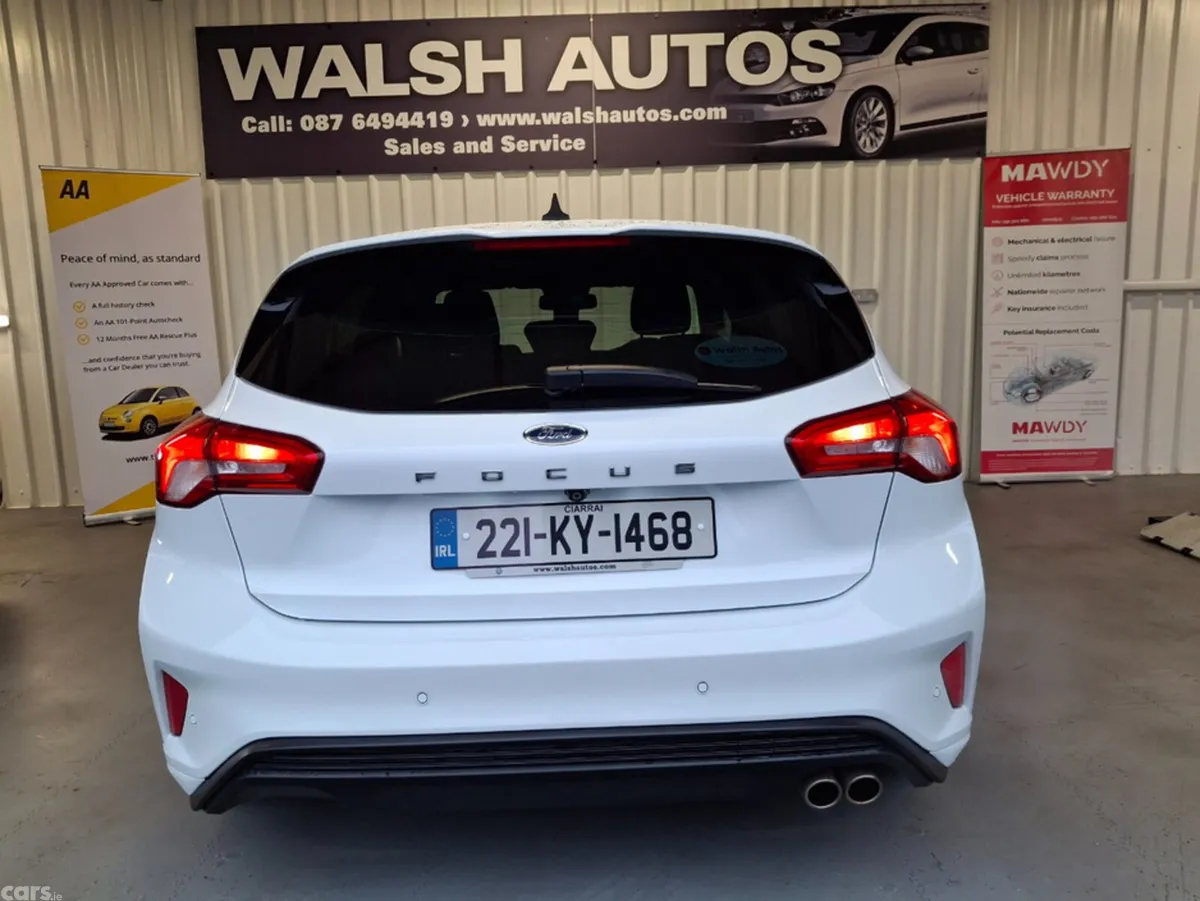 Ford Focus Hatchback, Petrol, 2022, White