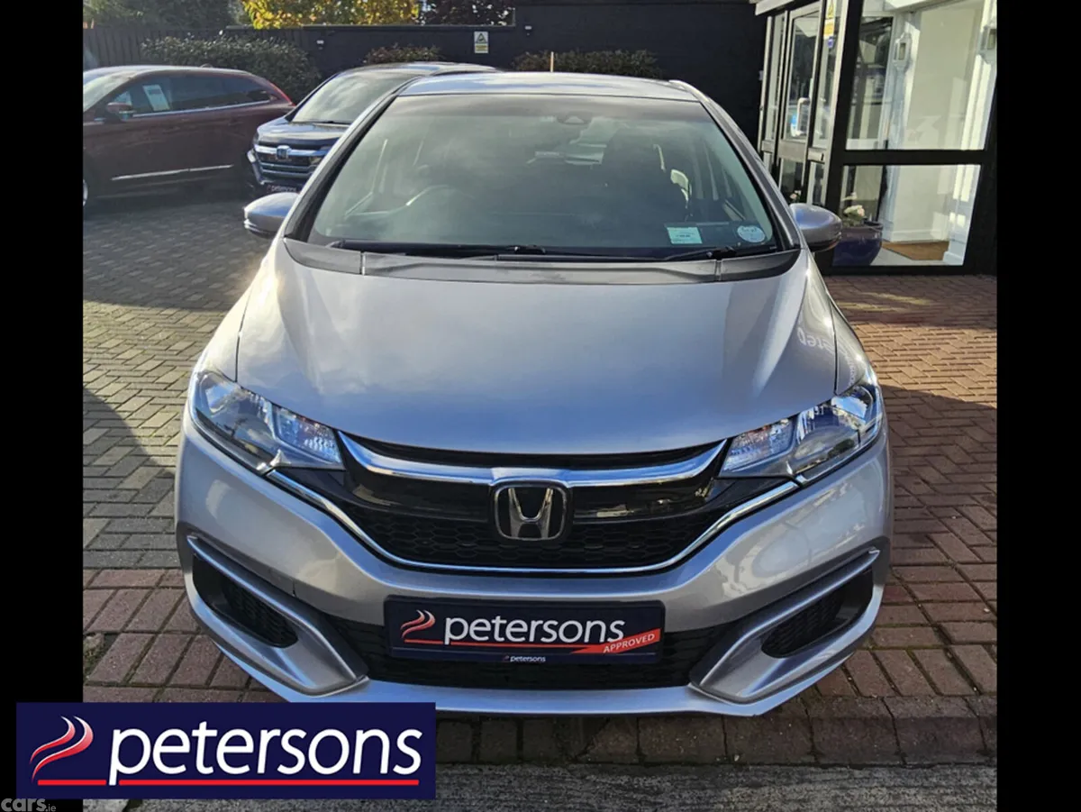 Honda Fit Hatchback, Petrol Hybrid, 2018, Silver