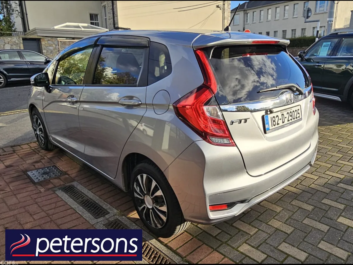 Honda Fit Hatchback, Petrol Hybrid, 2018, Silver