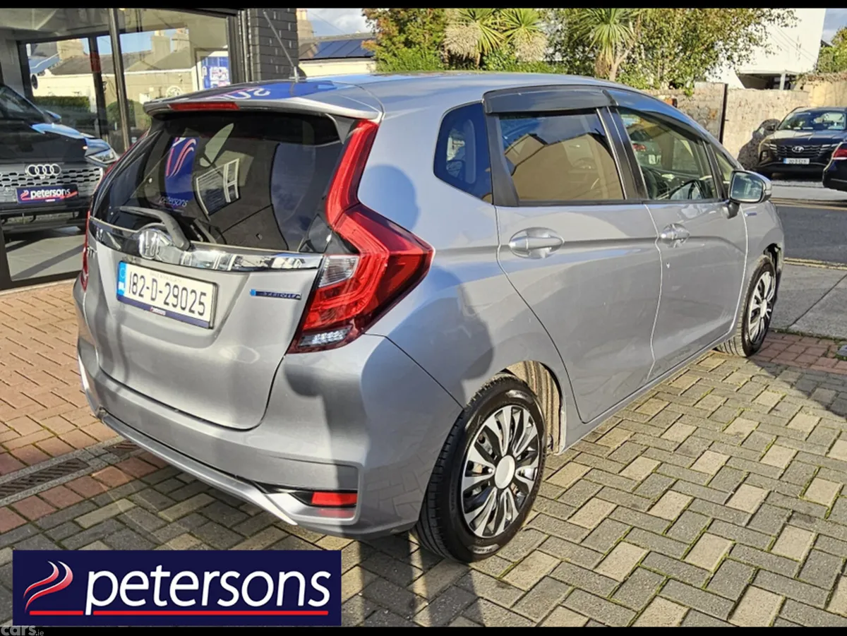 Honda Fit Hatchback, Petrol Hybrid, 2018, Silver