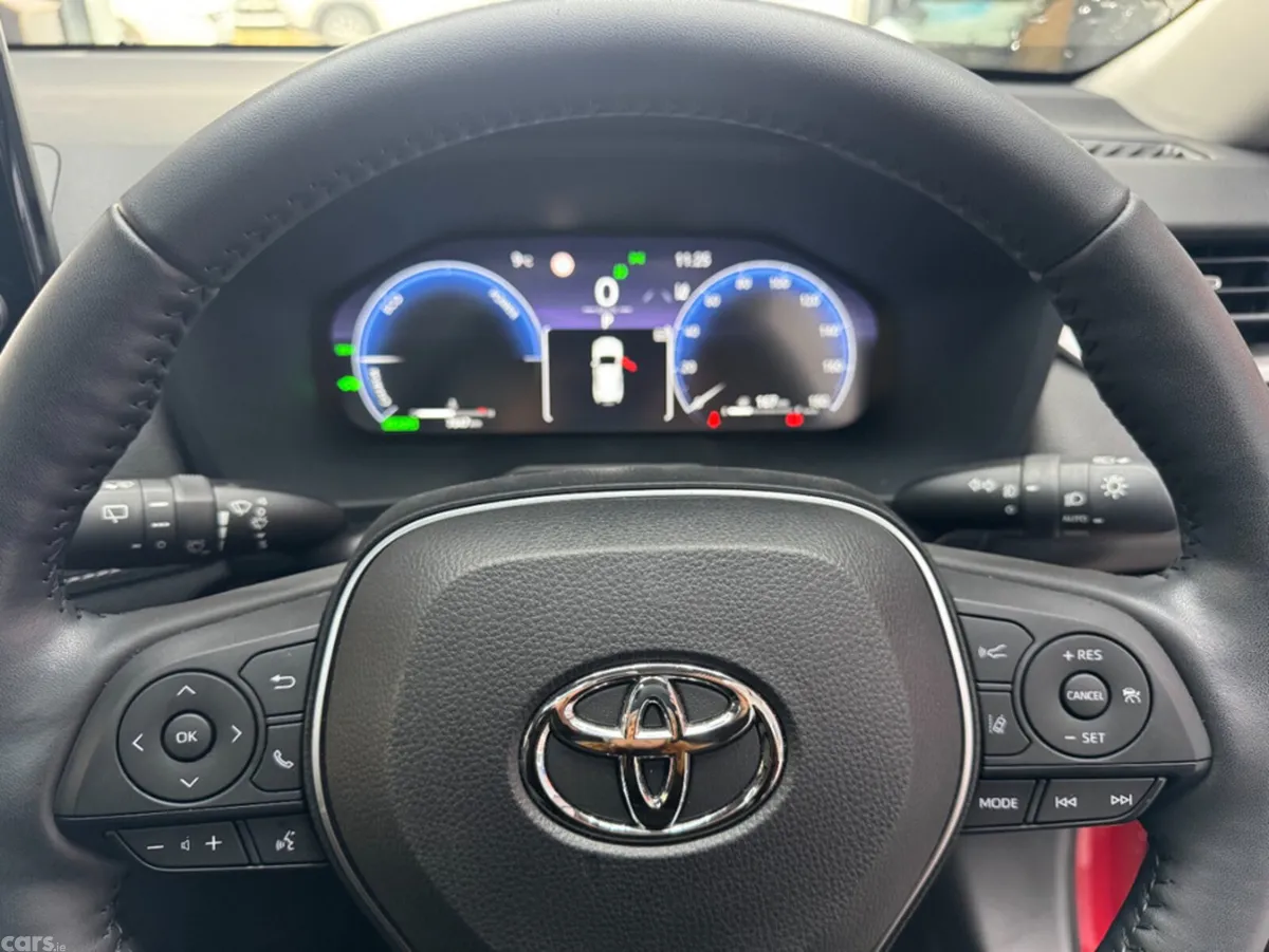 Toyota RAV4 SUV, Petrol Hybrid, 2024, Red