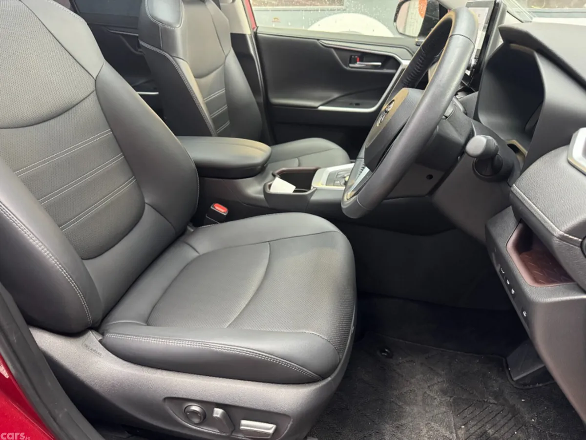 Toyota RAV4 SUV, Petrol Hybrid, 2024, Red