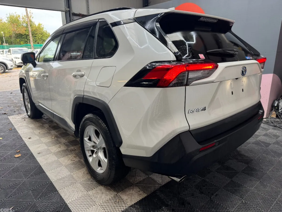 Toyota RAV4 SUV, Petrol Hybrid, 2019, White