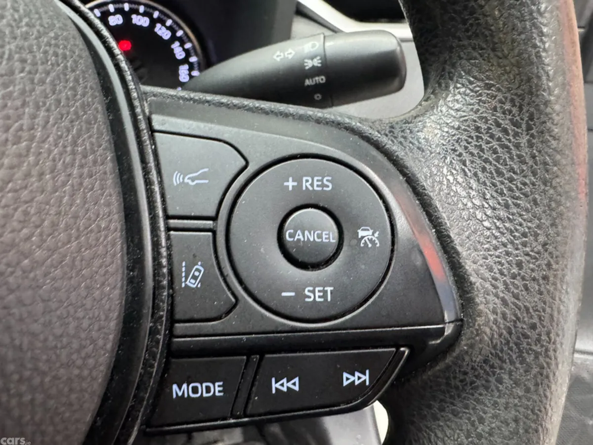 Toyota RAV4 SUV, Petrol Hybrid, 2019, White