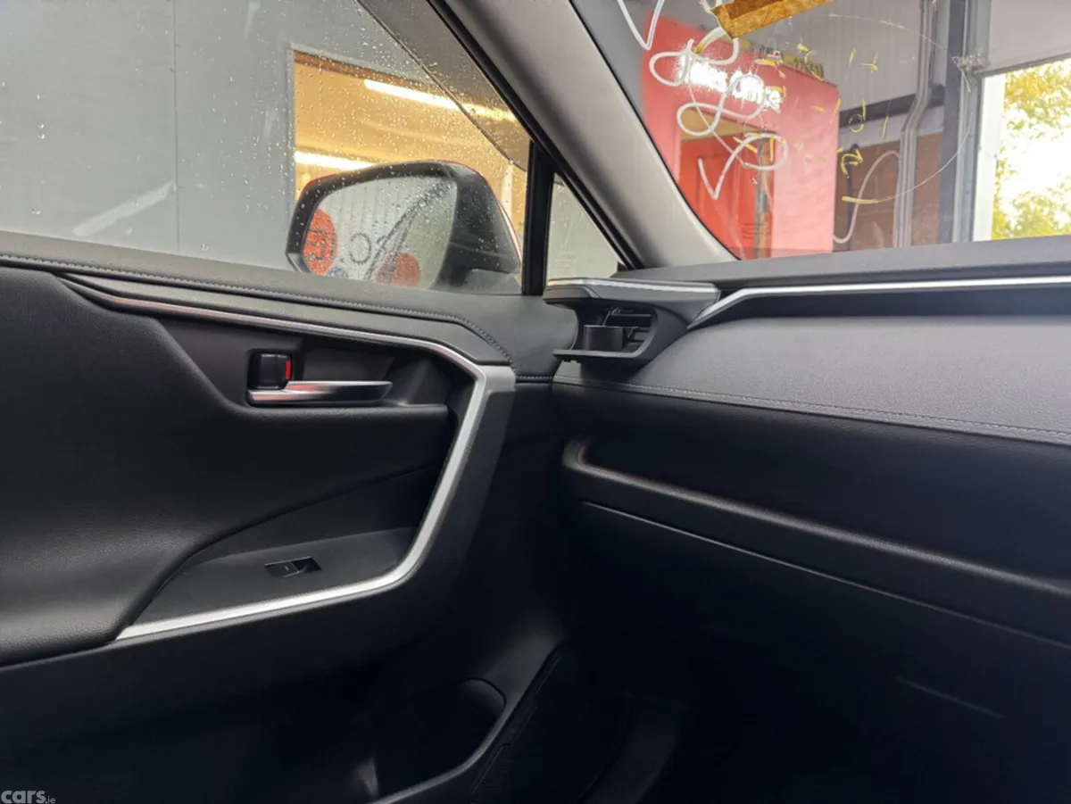 Toyota RAV4 SUV, Petrol Hybrid, 2024, Red