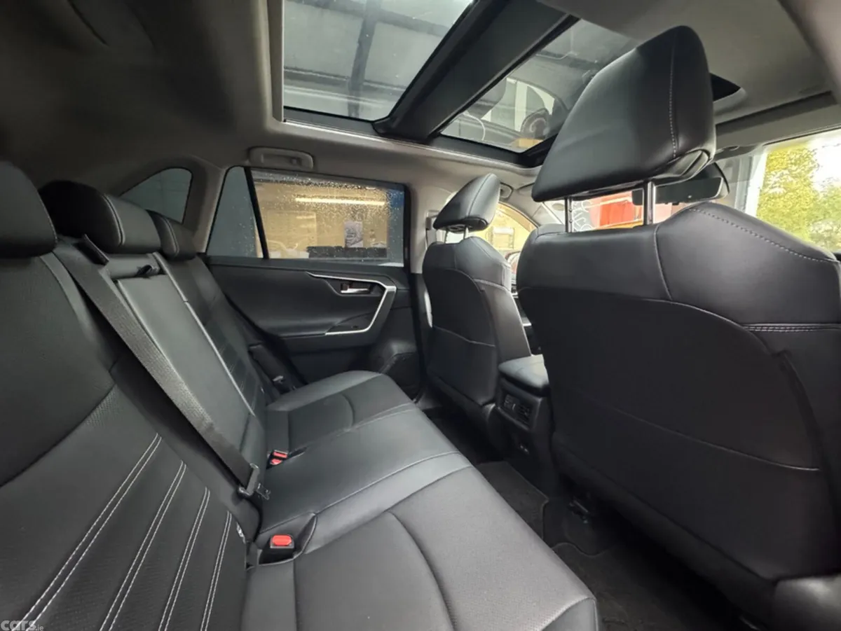 Toyota RAV4 SUV, Petrol Hybrid, 2024, Red