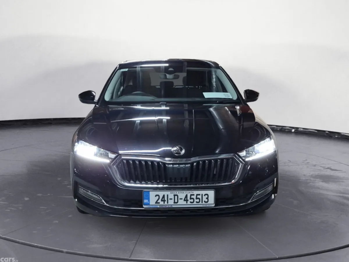 Skoda Octavia Hatchback, Diesel, 2024, Black