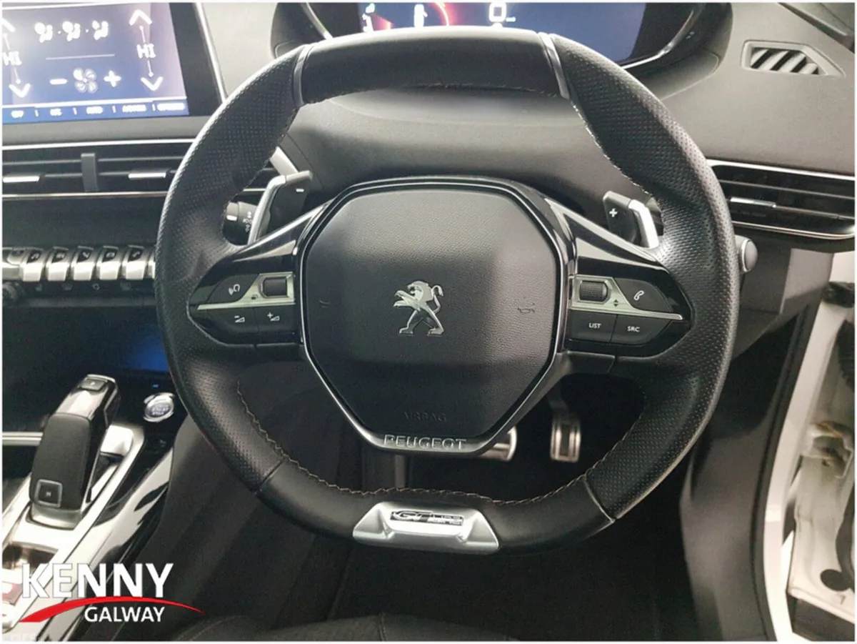 Peugeot 3008 MPV, Petrol, 2019, White