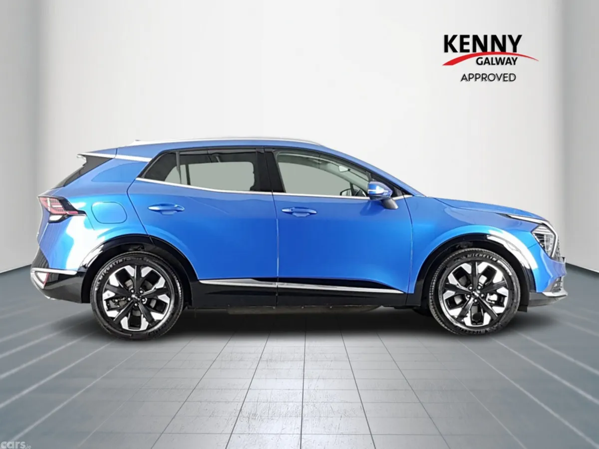 Kia Sportage MPV, Petrol Plug-in Hybrid, 2026, Blue