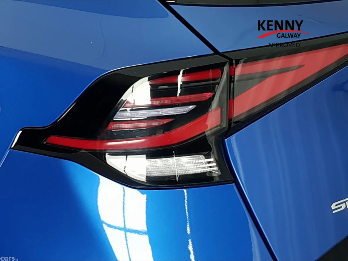 Kia Sportage MPV, Petrol Plug-in Hybrid, 2026, Blue