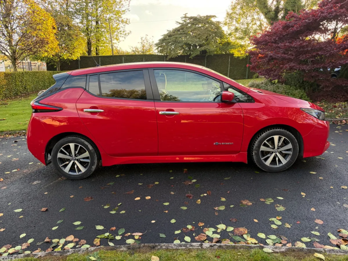 Nissan Leaf Hatchback, Electric, 2019, Red