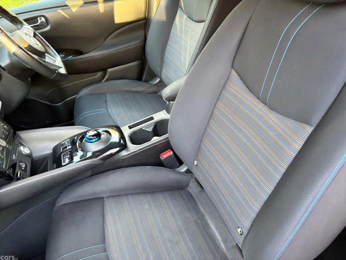 Nissan Leaf Hatchback, Electric, 2019, Red