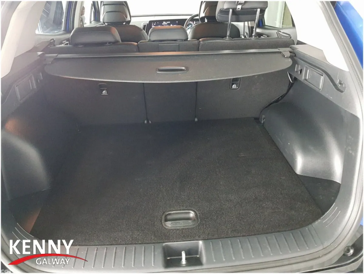 Kia Sportage MPV, Petrol Plug-in Hybrid, 2026, Blue