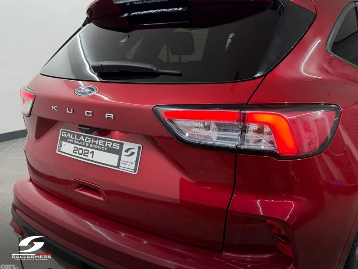 Ford Kuga Hatchback, Diesel, 2021, Red