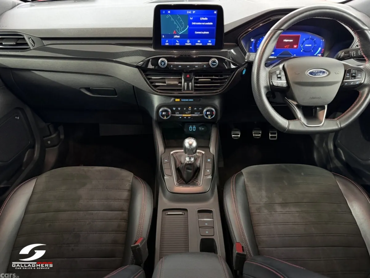 Ford Kuga Hatchback, Diesel, 2021, Red