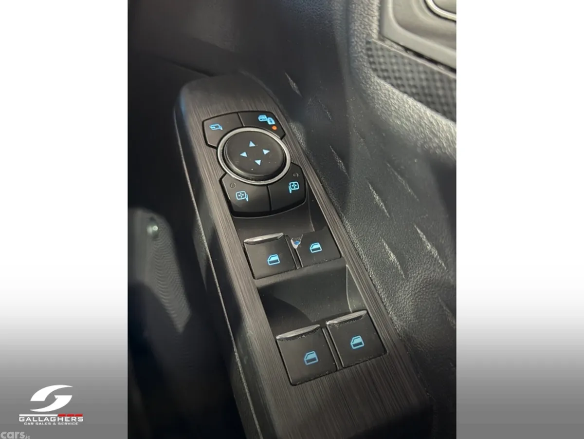 Ford Kuga Hatchback, Diesel, 2021, Red