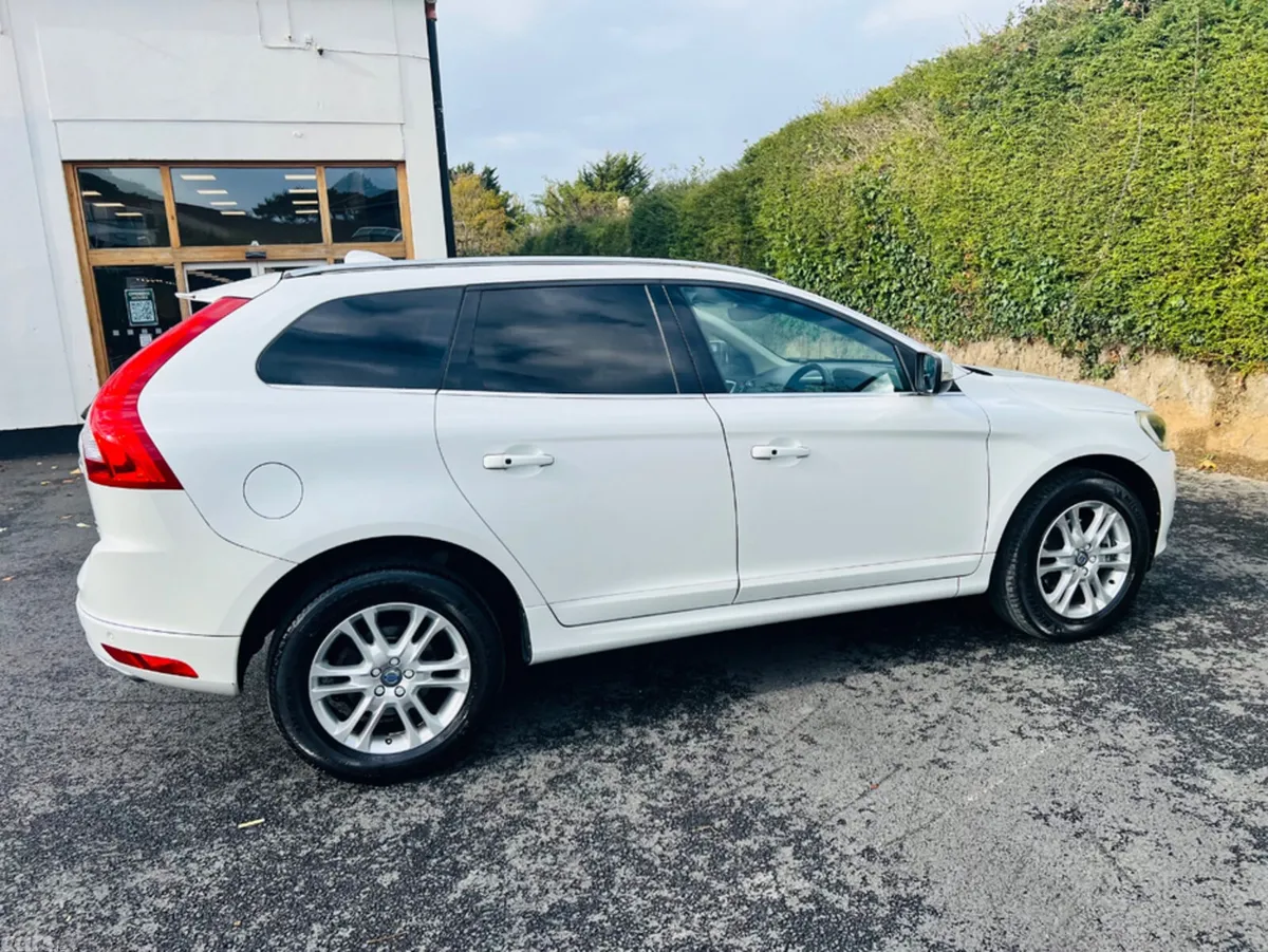 Volvo XC60 SUV, Diesel, 2015, White