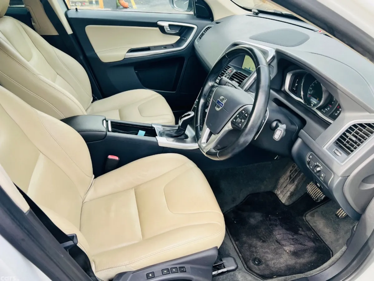 Volvo XC60 SUV, Diesel, 2015, White