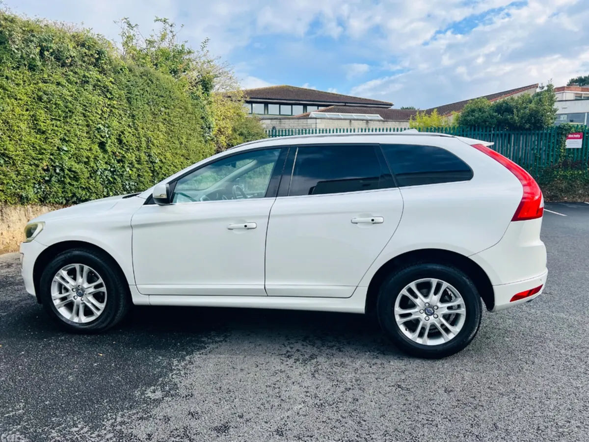 Volvo XC60 SUV, Diesel, 2015, White