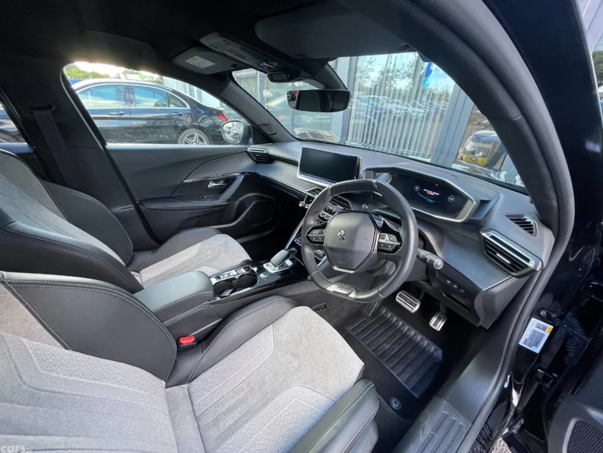 Peugeot 2008 Hatchback, Electric, 2021, Black