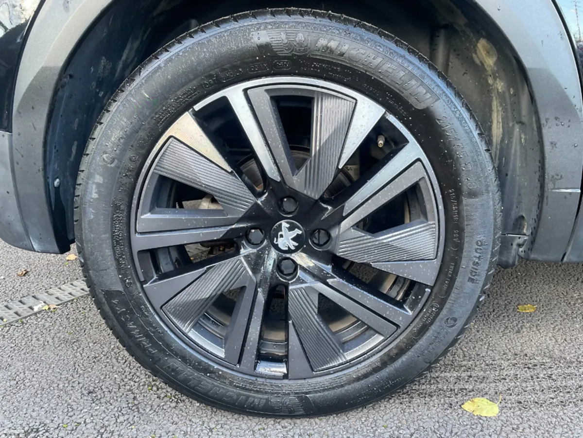 Peugeot 2008 Hatchback, Electric, 2021, Black