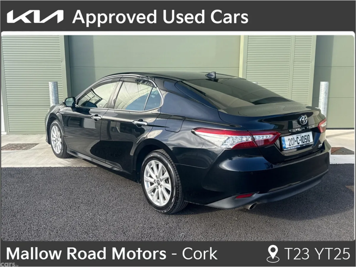 Toyota Camry Saloon, Petrol Hybrid, 2020, Black