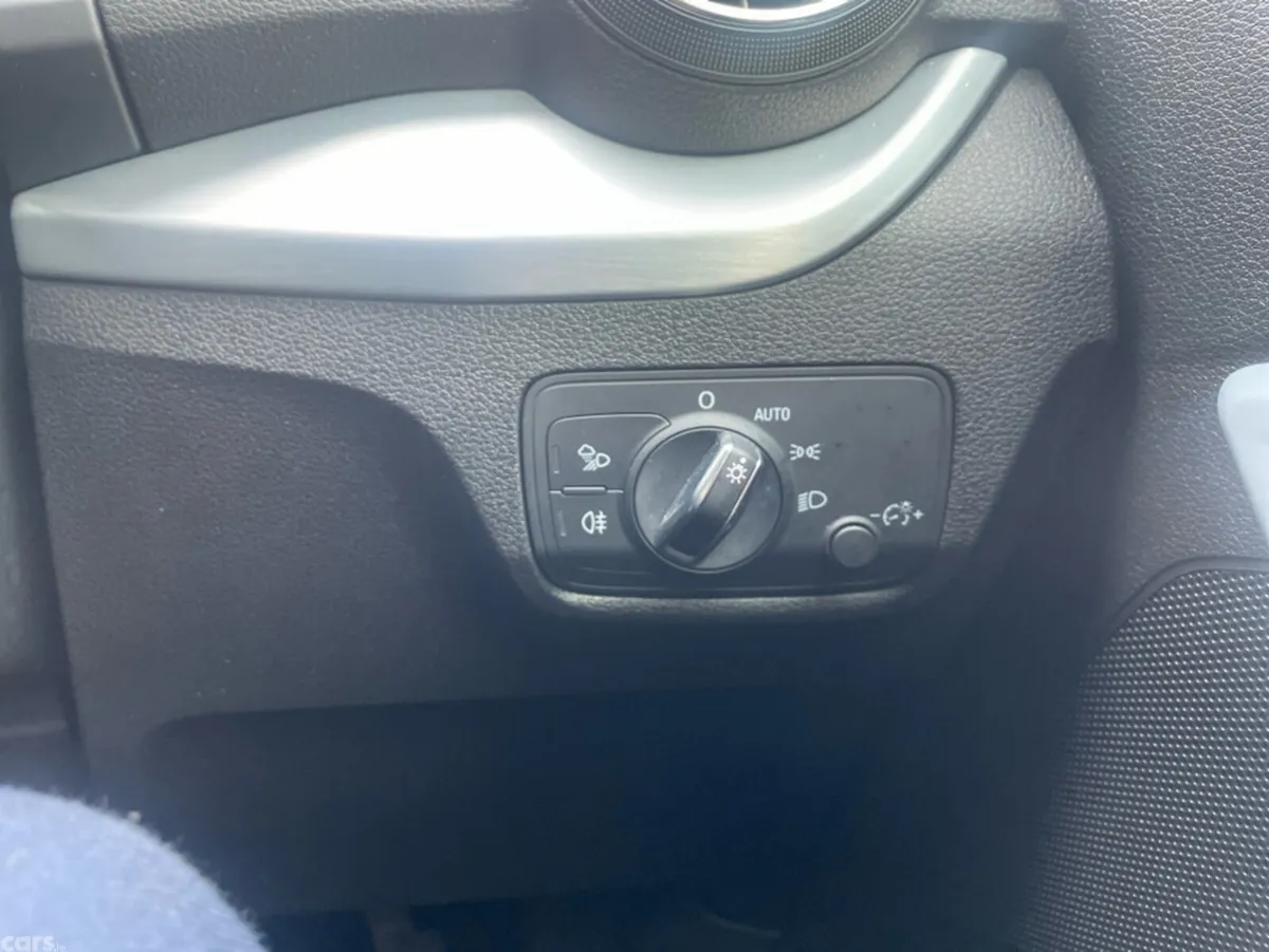 Audi Q2 Estate, Petrol, 2018, White