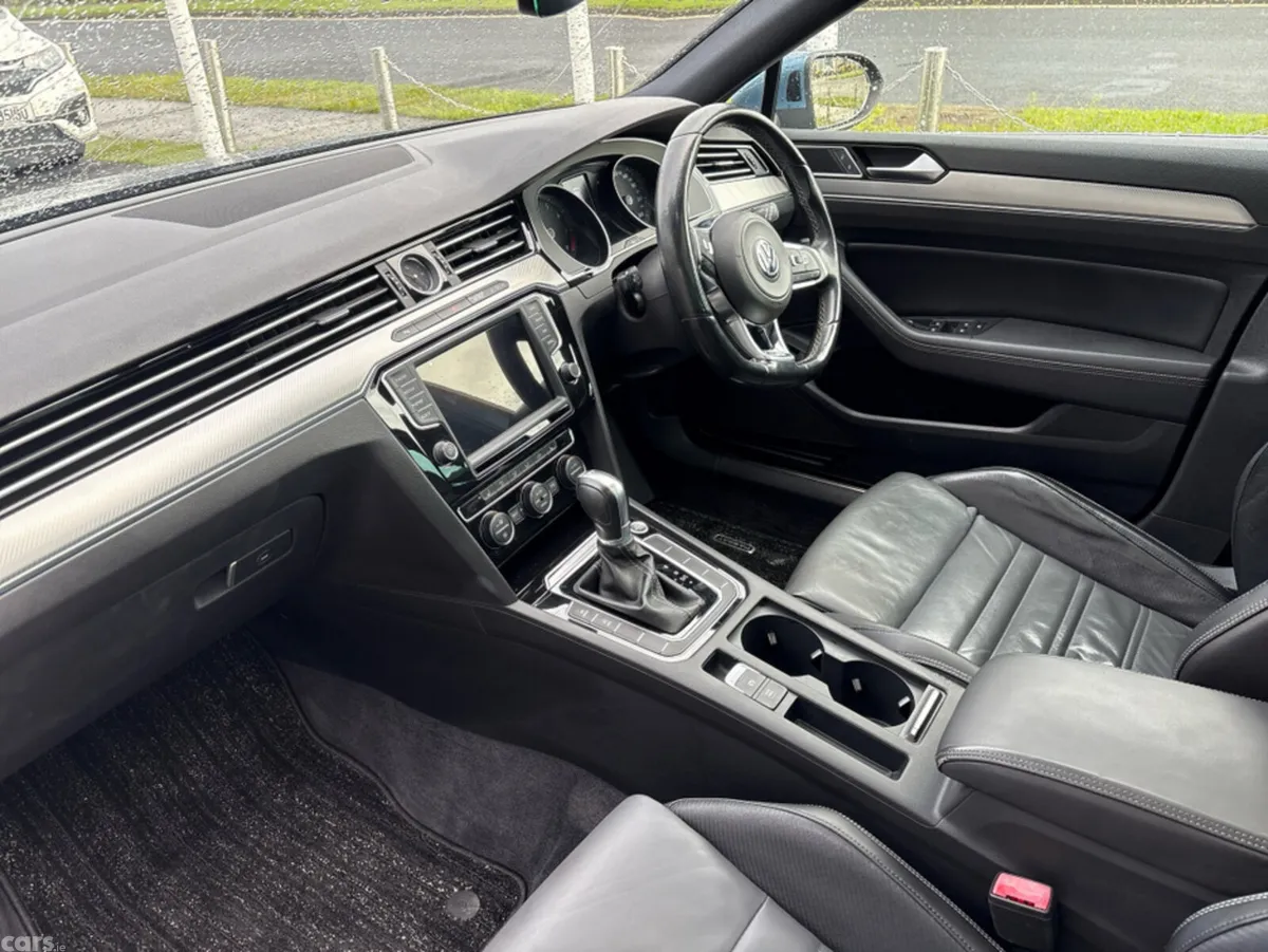 Volkswagen Passat Estate, Petrol, 2016, Blue
