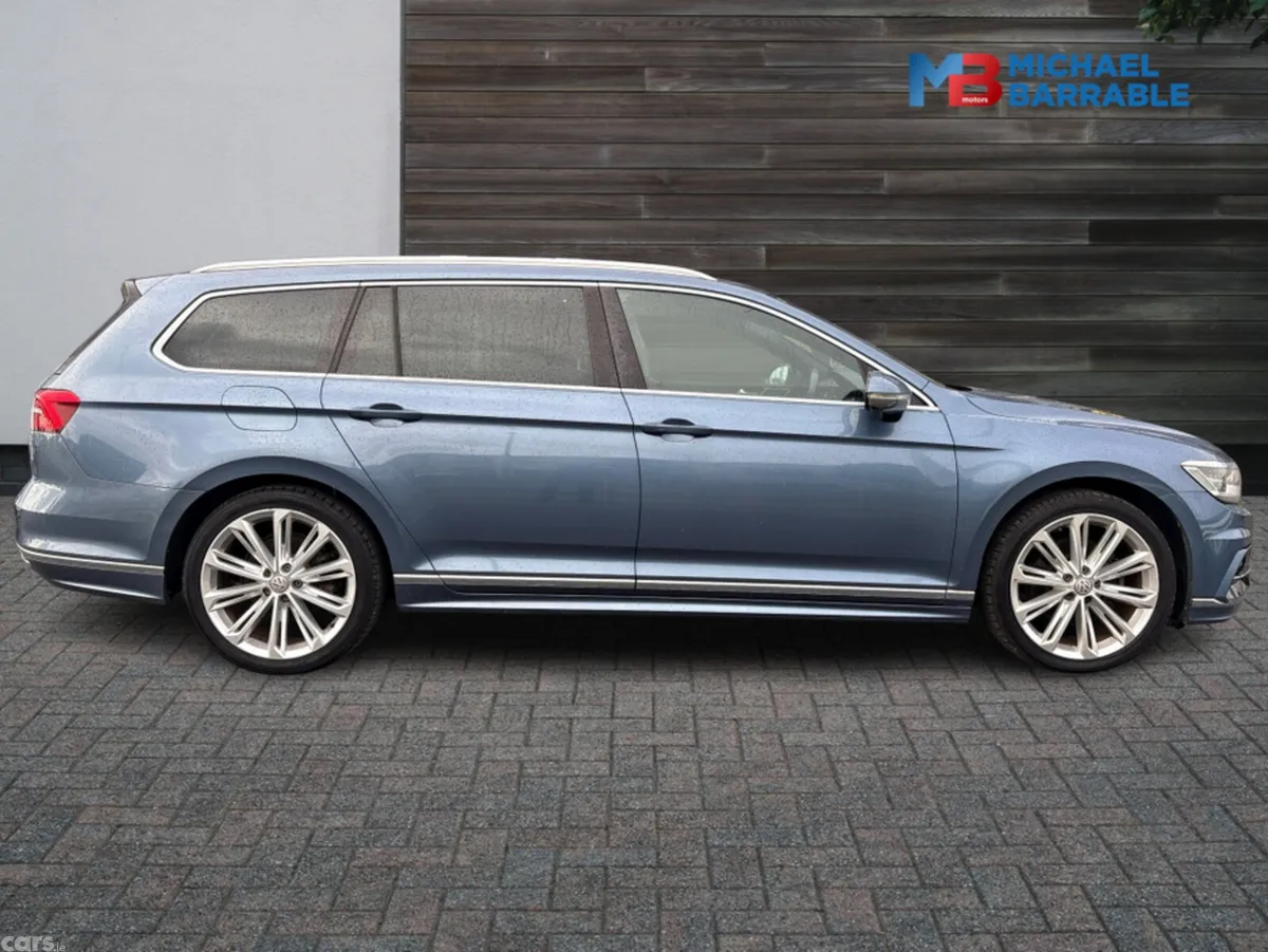Volkswagen Passat Estate, Petrol, 2016, Blue