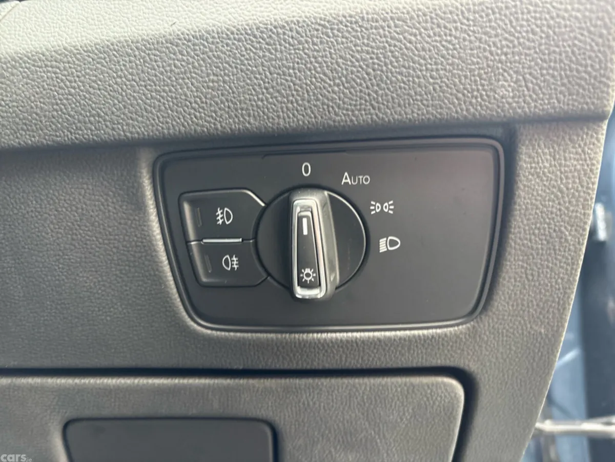 Volkswagen Passat Estate, Petrol, 2016, Blue