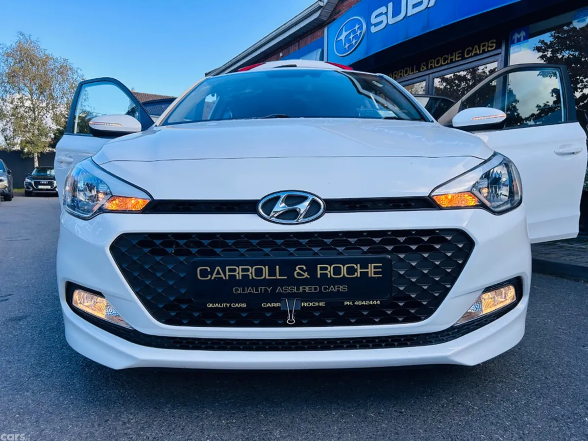 Hyundai i20 Hatchback, Petrol, 2018, White