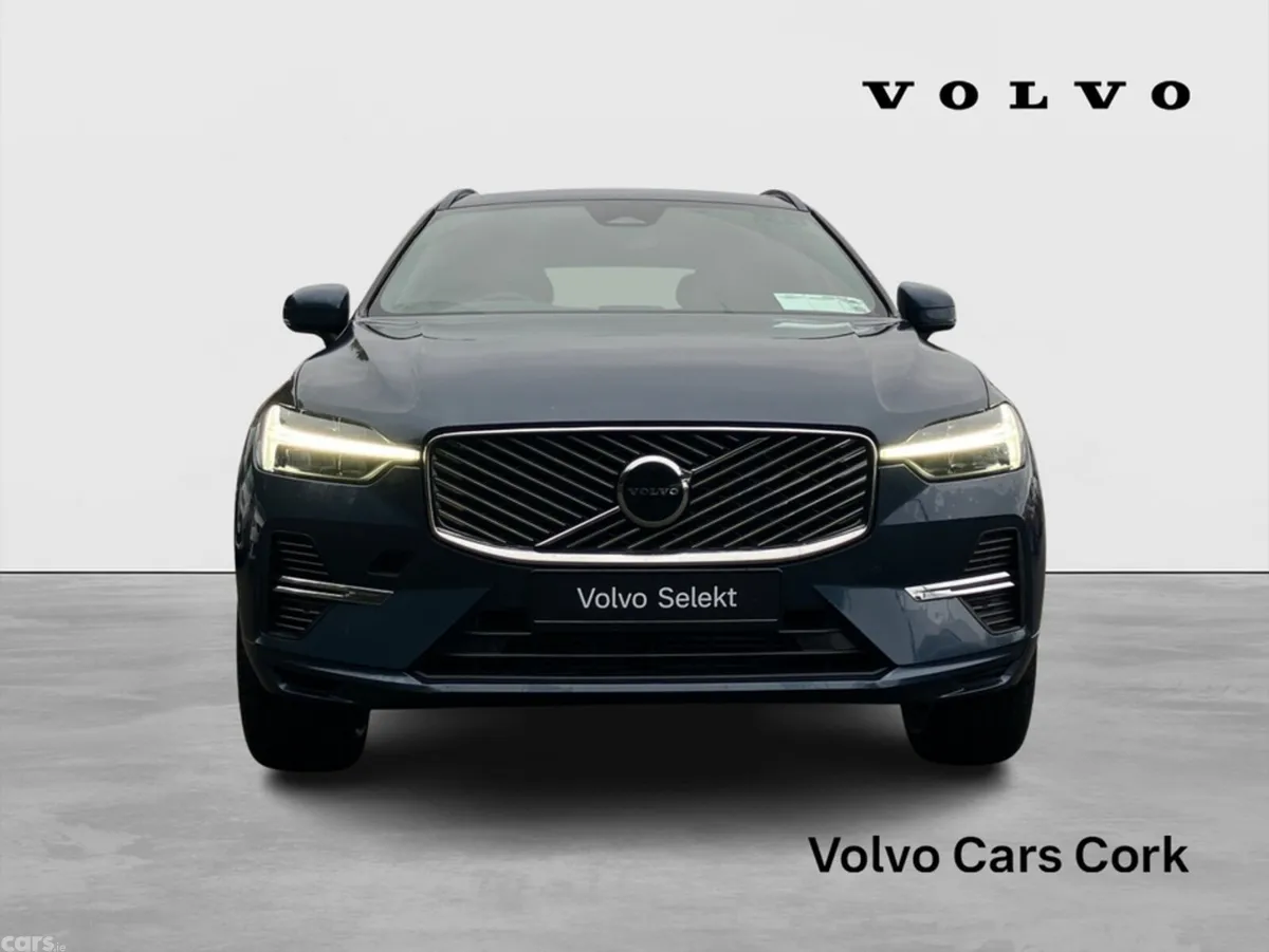 Volvo XC60 SUV, Petrol Plug-in Hybrid, 2026, Blue