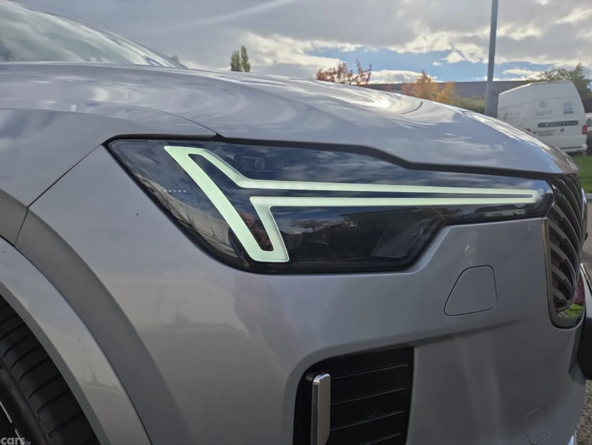 Volvo XC90 SUV, Petrol Plug-in Hybrid, 2025, Silver