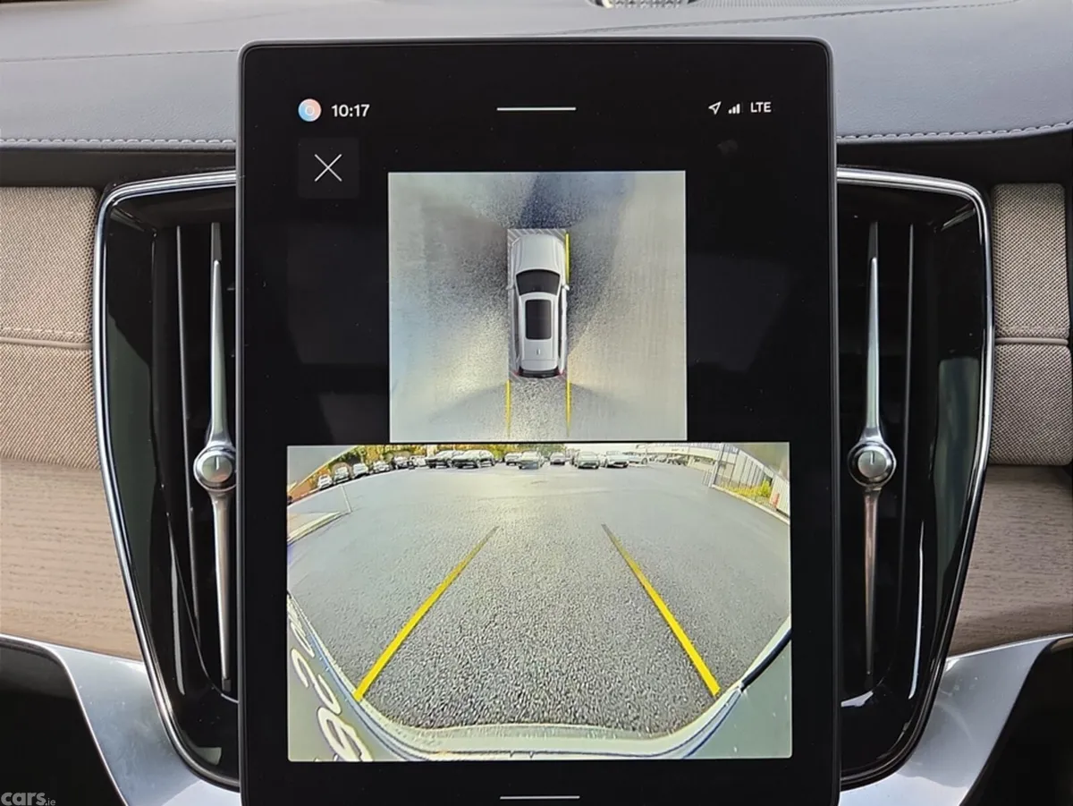 Volvo XC90 SUV, Petrol Plug-in Hybrid, 2025, Silver